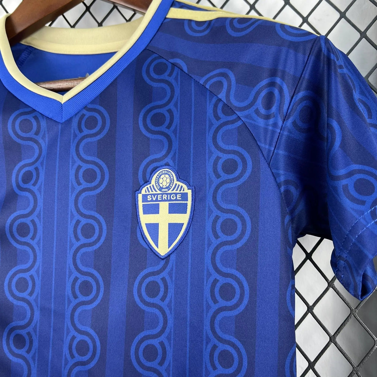 BOOTS SUPPLY Sweden 2026 Away Kids size - Jerseys