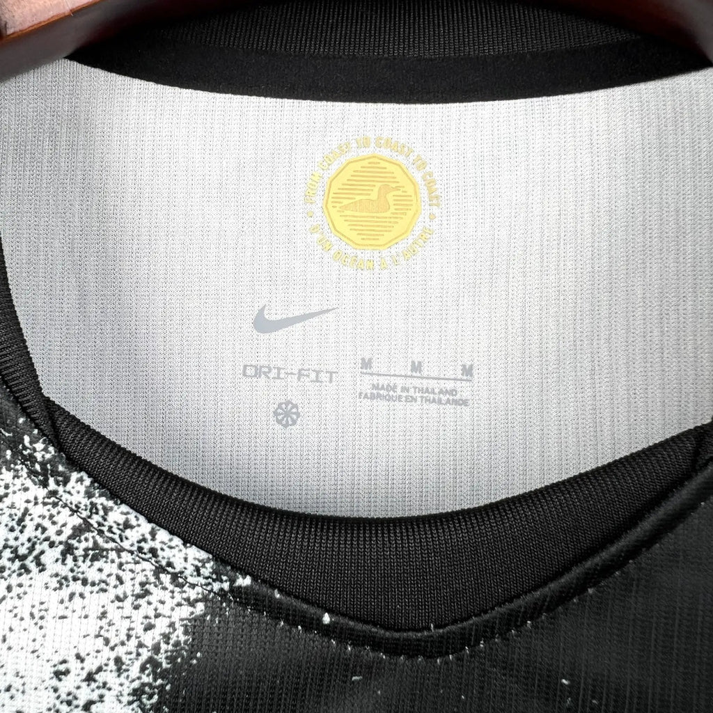 BOOTS SUPPLY Canada 2026 Away Kit - Jersey